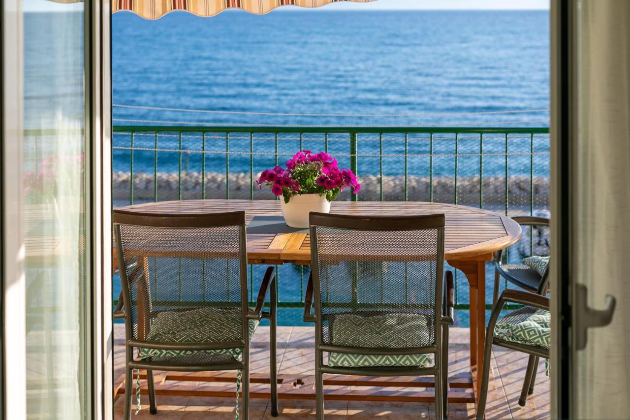 Apartment By The Sea ポドゥゴラ エクステリア 写真
